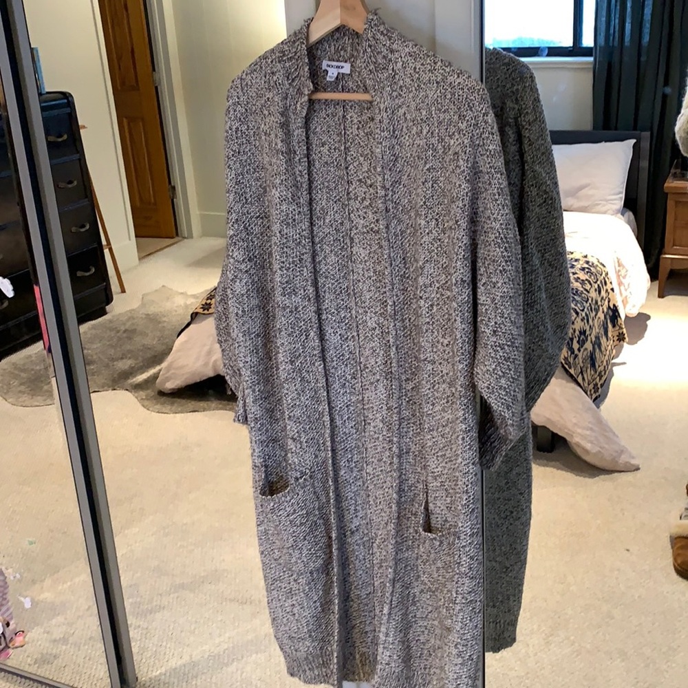 Gray long sweater, sz medium